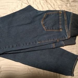 3/$20 Old Navy maternity skinny jeans